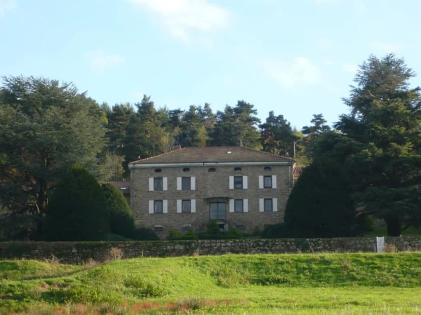 Castle Pralong — photo 1