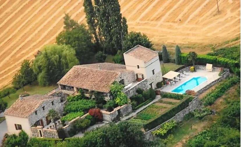 Le Relais de la Garenne — photo 1