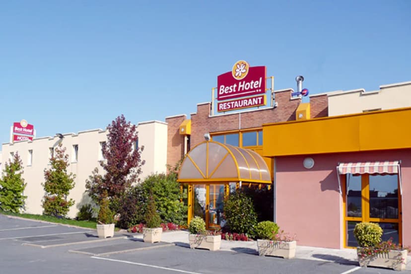 Brit Hotel Reims La Pompelle — photo 1