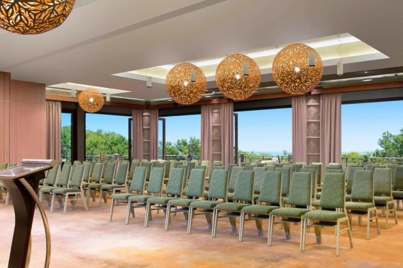 Sheraton New Caledonia Deva Spa & Golf Resort — photo 1