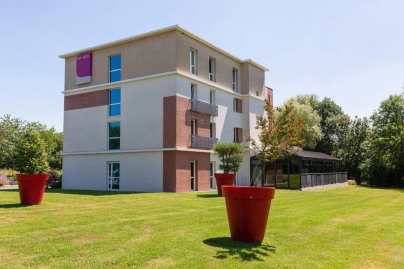 HOTEL THE ORIGINALS NANTES SUD SAINT JAMES (EX INTER-HOTEL) — photo 1