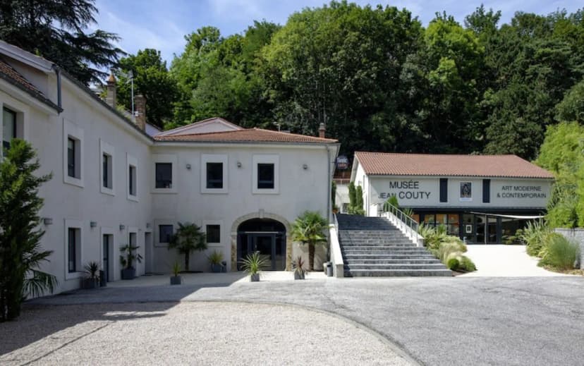 Le Domaine de l'Île Barbe — photo 1