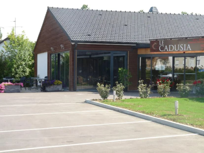 Logis Hôtel le Cadusia — photo 1