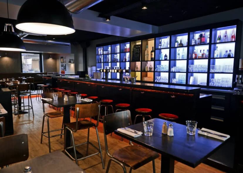 Ck’s Lounge — photo 2