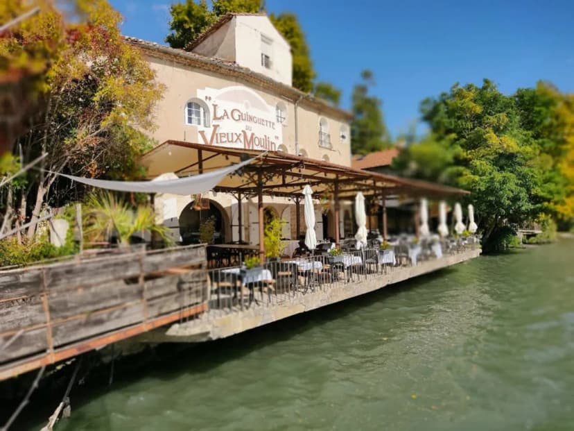 La Guinguette Du Vieux Moulin - Restaurant Villeneuve-Lès-Avignon — photo 1