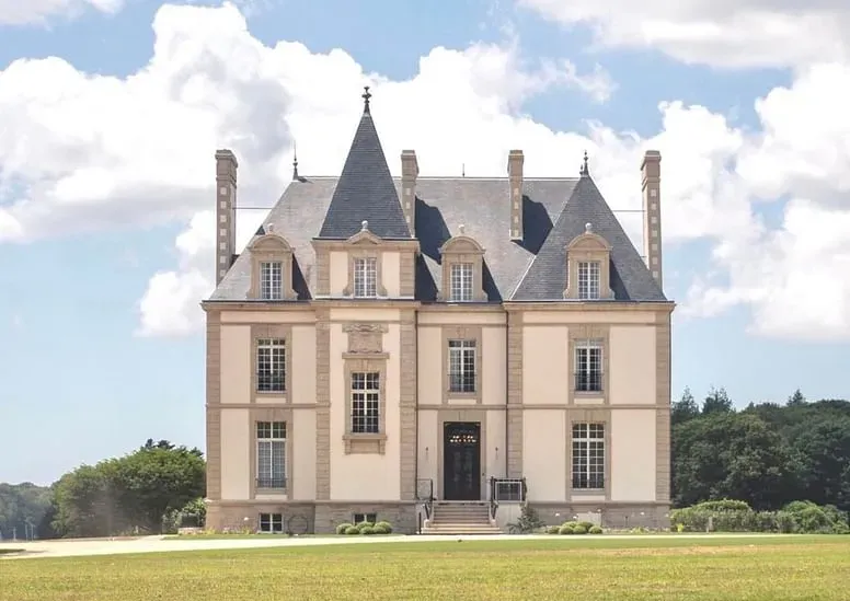 Château Les Garennes — photo 1