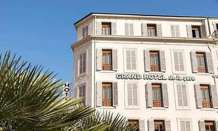 Le Grand Hôtel de la Gare*** — photo 1