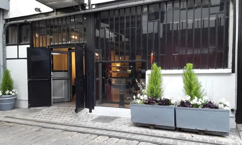 L'Usine Spring Court — photo 1