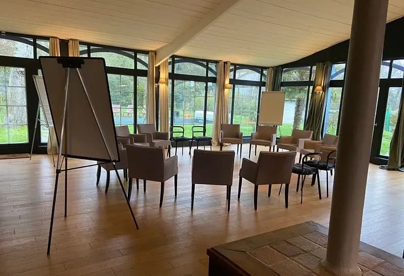 Villa De La Haute Forêt - Réceptions, Mariages Et Séminaires — photo 2