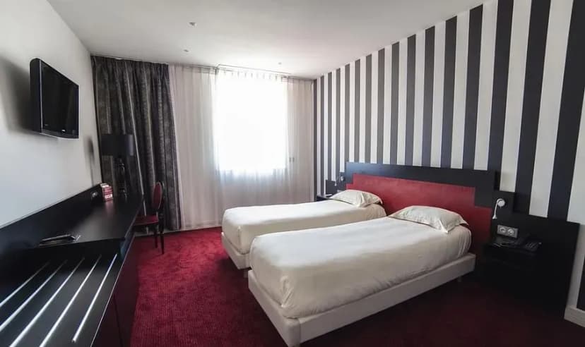 La Maison Rouge Qualys Hotel — photo 3