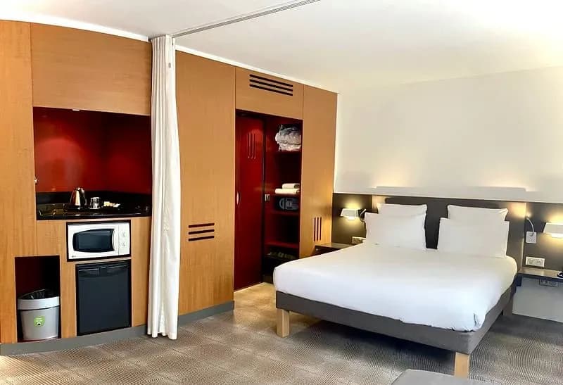 Novotel Suites Clermont Ferrand Polydome — photo 3