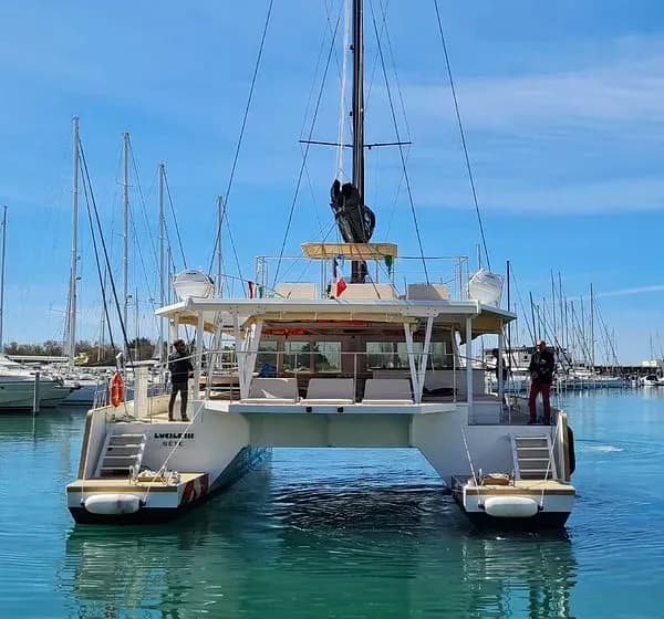 Catamaran Lucile — photo 2