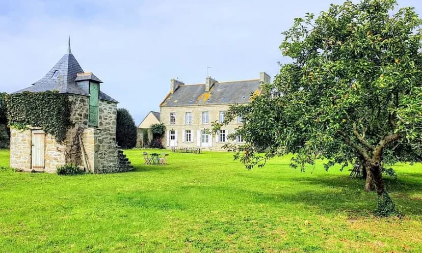 Le Presbytere Plomeur — photo 1
