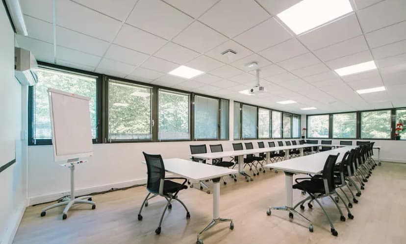 Bbs Lac Office Rental And Salles De Réunion À Bordeaux - Reseau Tbc — photo 4