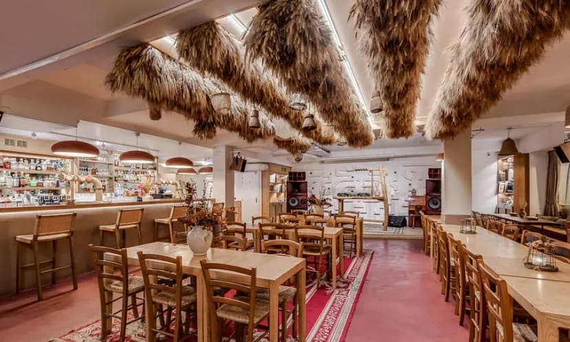 Amaluna - Restaurant Paris 18 — photo 1