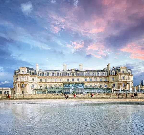 Le Grand Hotel Des Thermes — photo 1