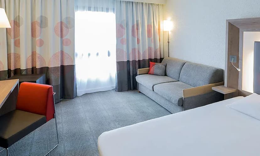 Novotel Amboise — photo 5