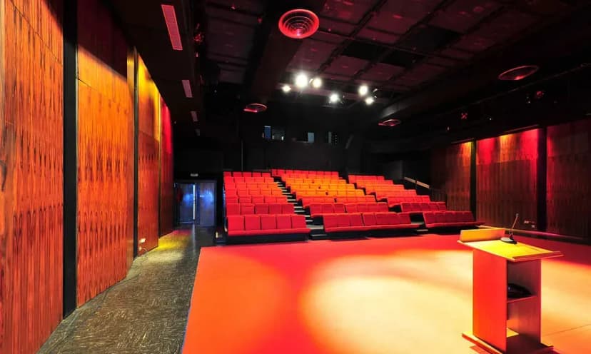 Palais des Congrès — photo 3