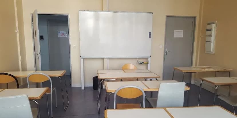 Course Galien Bordeaux - Prépa Medical Pass, Terminale 1ère Santé + Prépa Parcoursup Ifsi, Paramédical Et Sciences — photo 1