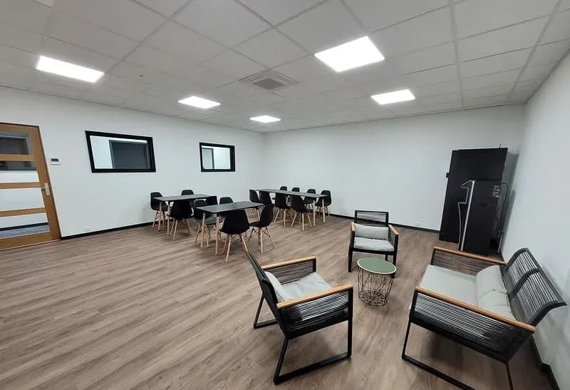 Community Work - Coworking & Hire Office Roanne — photo 2
