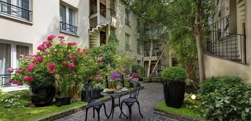 the Bastille patio — photo 1