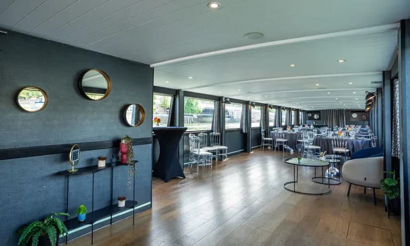 Victoria, Yachts de Paris — photo 5