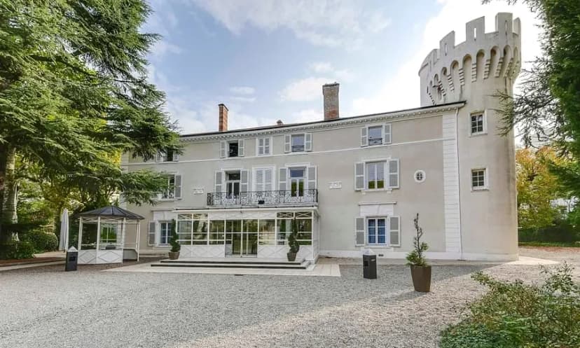 Château de Montchat — photo 1