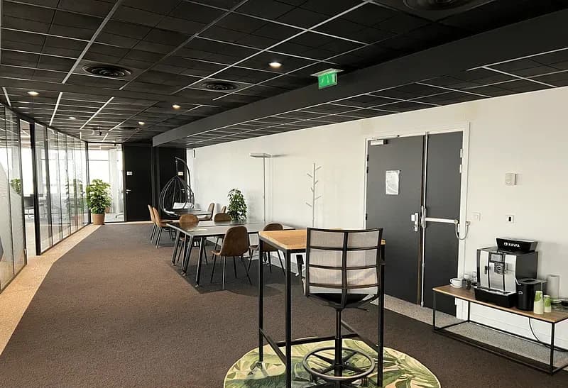 Naama Coworking L'Ephémère Tour Montparnasse — photo 4