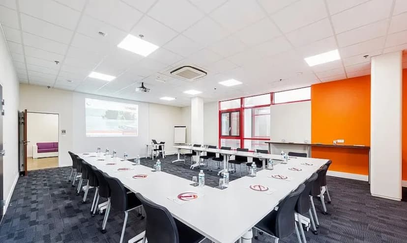 Baya Annecy - Coworking, Location de Bureau & Salle de Réunion — photo 2