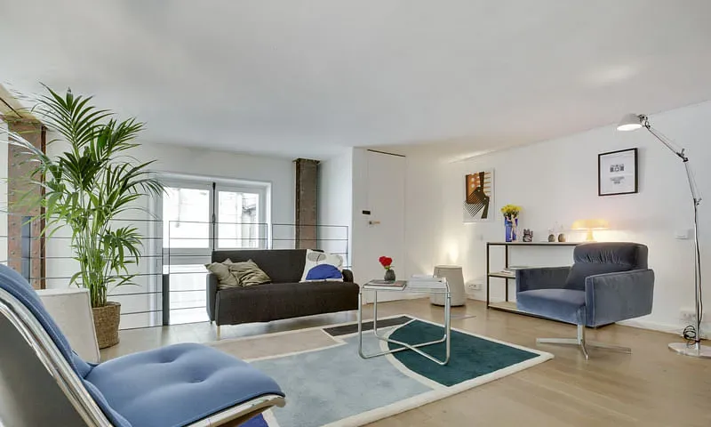 Rent Showroom — photo 4
