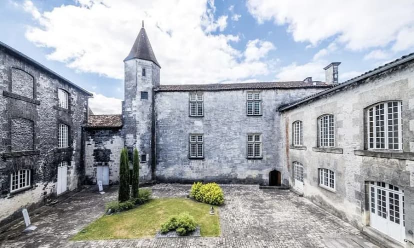 Royal Castle of Cognac — photo 1