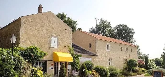 Château de la Court d'Aron — photo 4