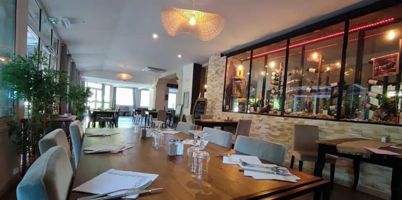 Hôtel Restaurant du Parc - Gémenos — photo 4