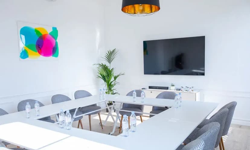 L'APPARTEMENT - Salle de réunion