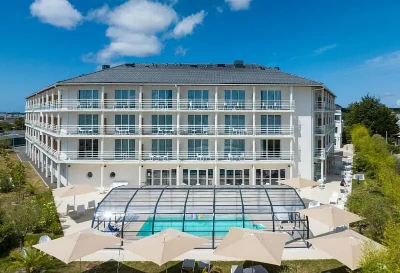 GOLDEN TULIP LA BAULE — photo 1