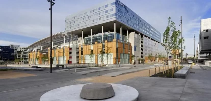 Novotel Lyon Confluence — photo 1