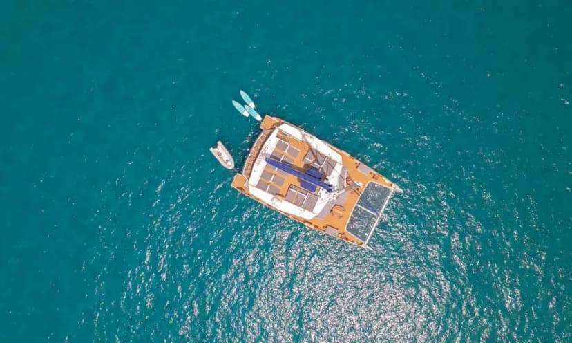 Maxi Catamaran Baila — photo 5