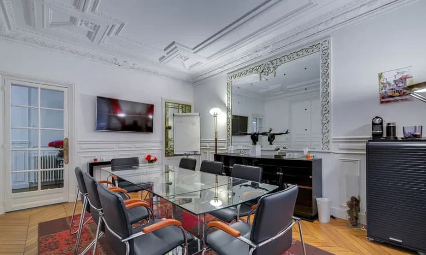 47 Rue Saint-Ferdinand — photo 4