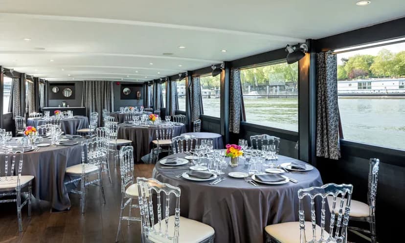 Victoria, Yachts de Paris — photo 3