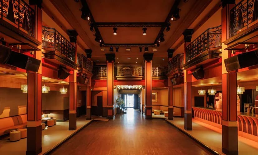 Club Haussmann — photo 1