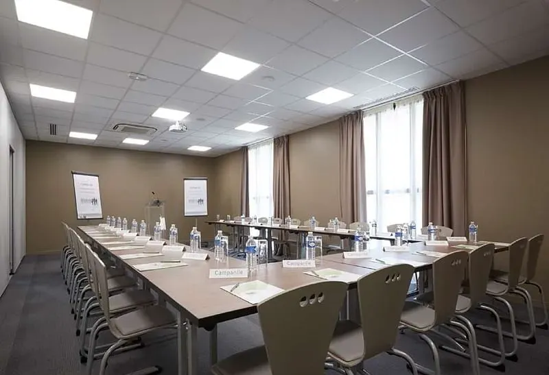 Hôtel Restaurant Campanile Mérignac — photo 2