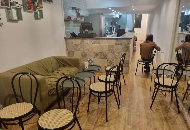 Coffee House Jemmapes ● Brunch, Café & Restaurant 🍕🌭🍔🍟🥓🥗🍜🍦🍻🍪🥧 — photo 1