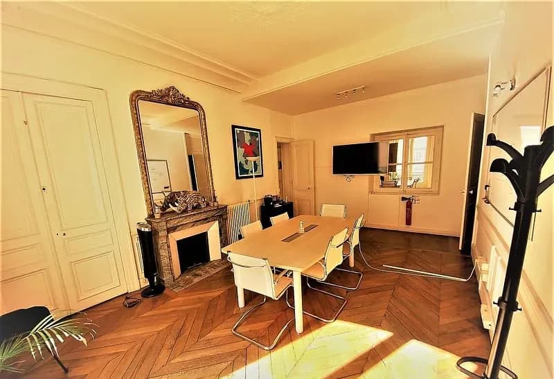 6 Av. du Coq — photo 1
