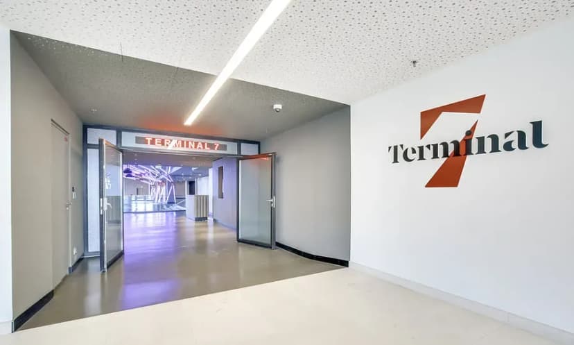Terminal 7 — photo 1