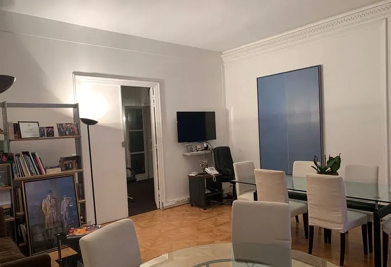 9 Av. Bugeaud — photo 3