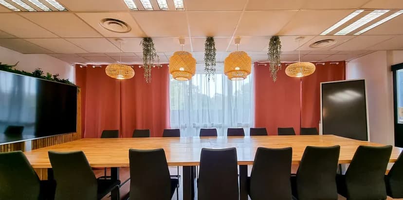 Meeting Room — photo 2