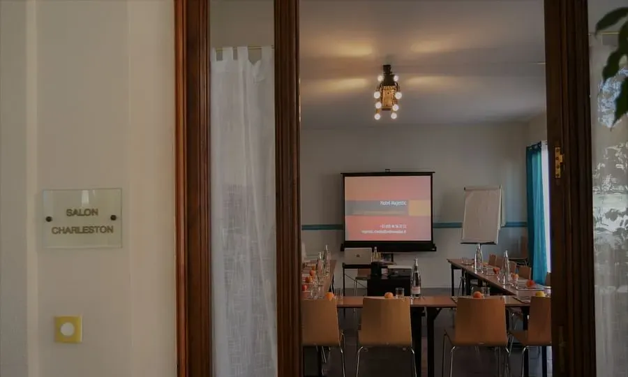 Logis Hôtel Majestic — photo 2