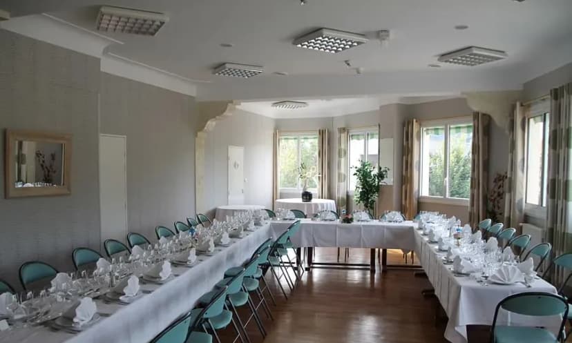 Logis Hôtel le Cheval Blanc et Clovis — photo 2