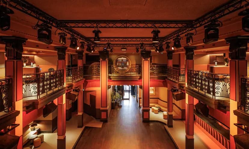 Club Haussmann — photo 3