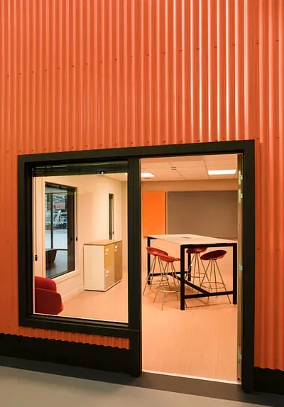 Hall32 — photo 3